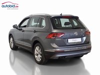 Widok z tyłu po stronie lewej