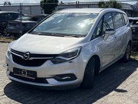 Pogled levo spredaj