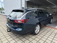 Widok z tyłu po stronie prawej