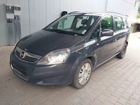 Pogled od napred levo