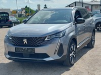 Pogled levo spredaj