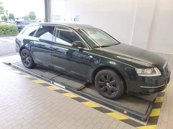 Widok z przodu po stronie lewej