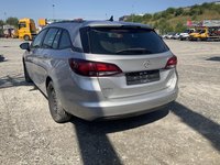 Pogled levo zadaj