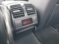 Widok automatycznej klimatyzacji z tyłu