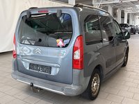 Вид сзади справа