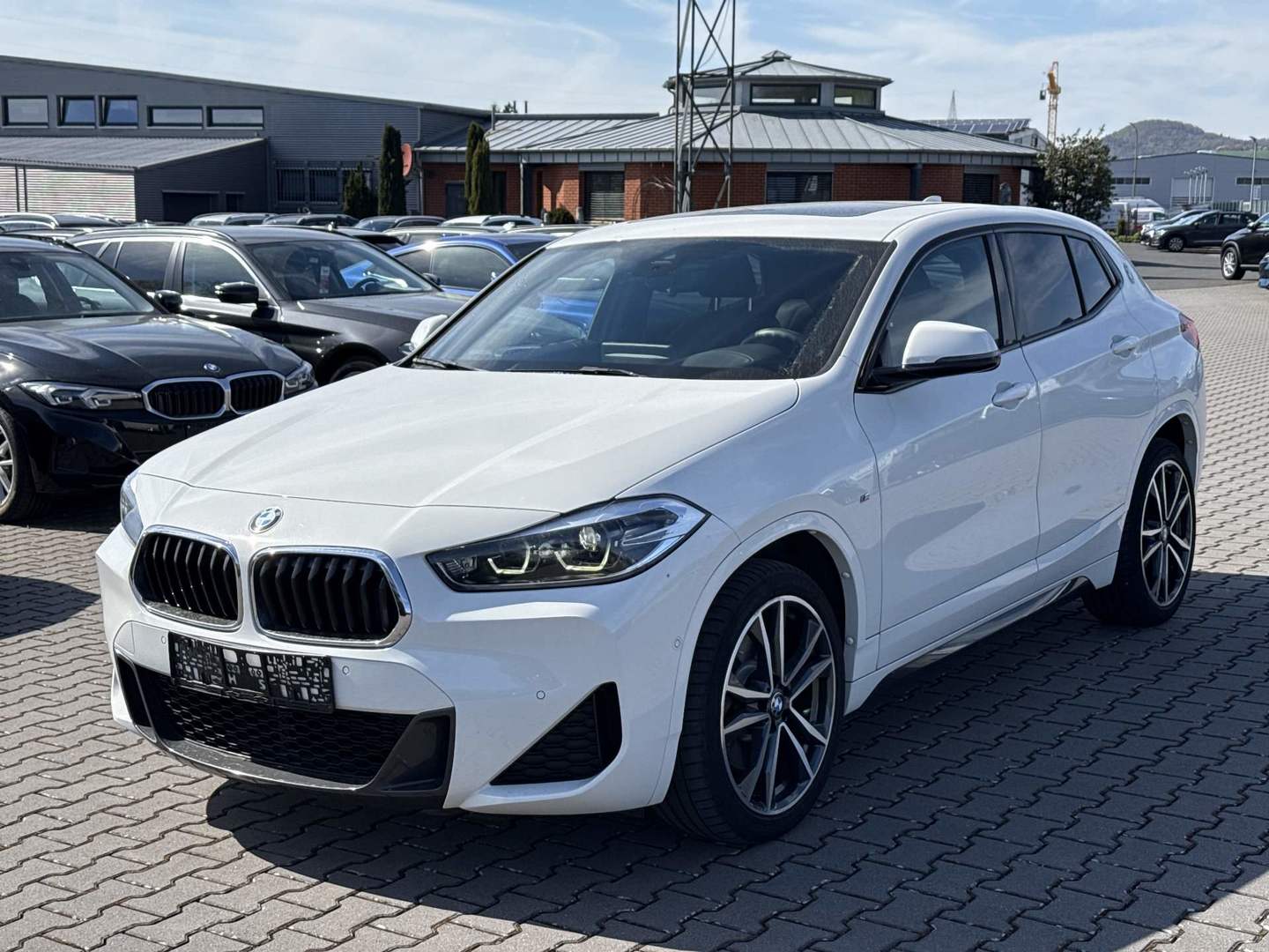 BMW X2