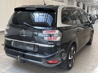 Widok z tyłu po stronie prawej