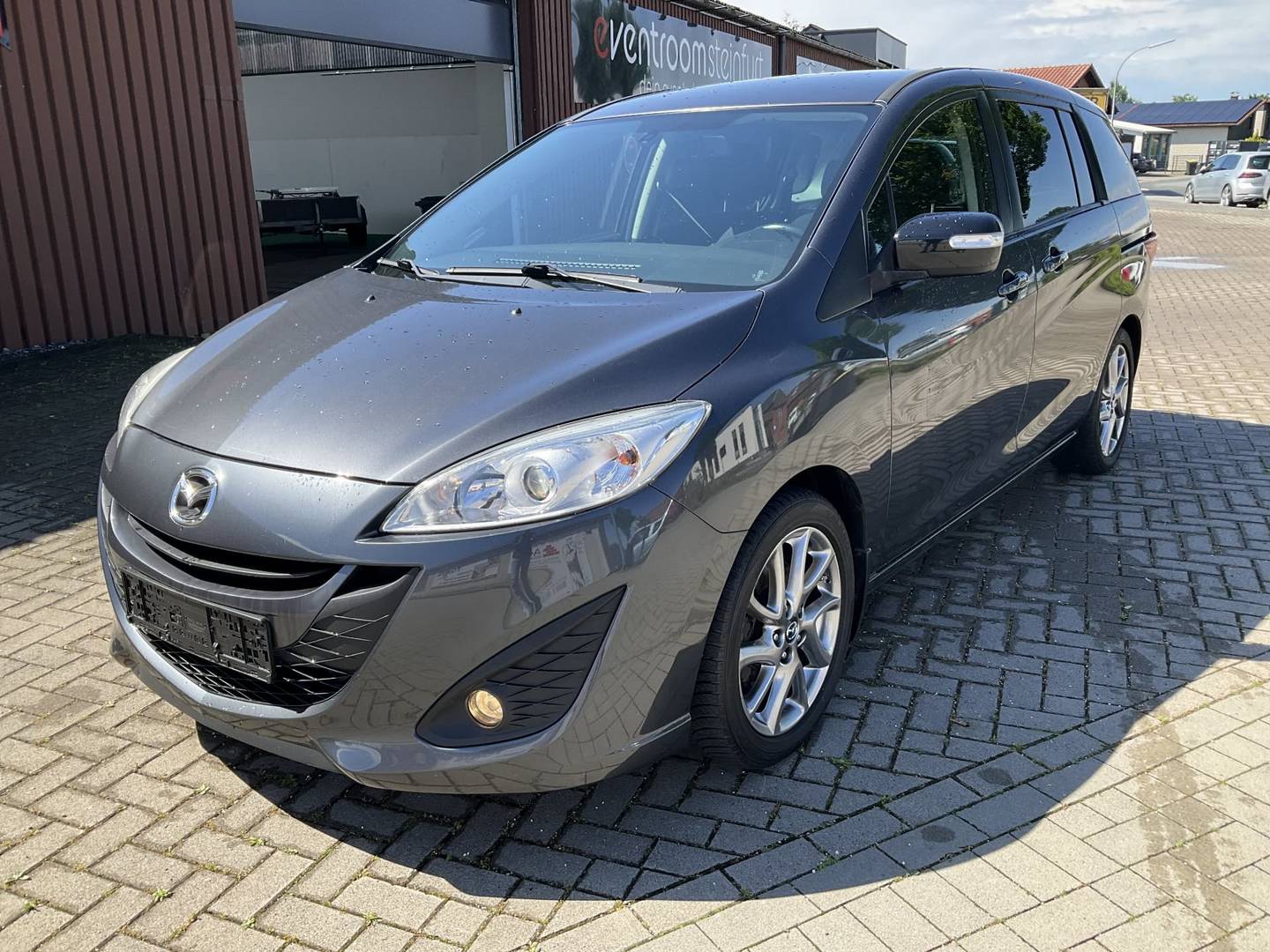 Mazda 5