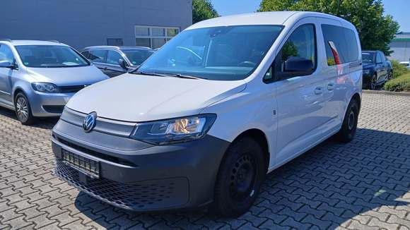 Pogled levo spredaj
