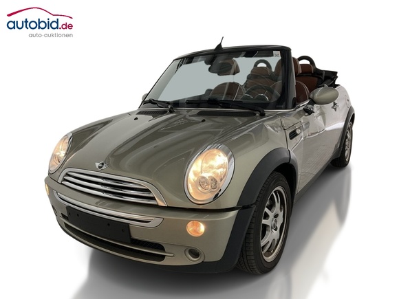 Вид спереди слева