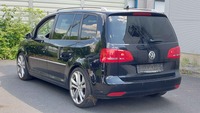 Вид сзади слева