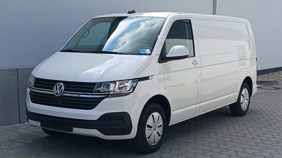 Pogled levo spredaj