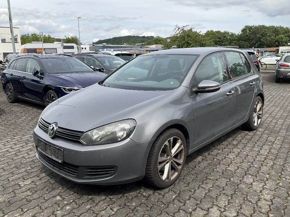 Vaizdas iš priekio kairės