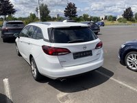 Vaizdas iš galo kairės