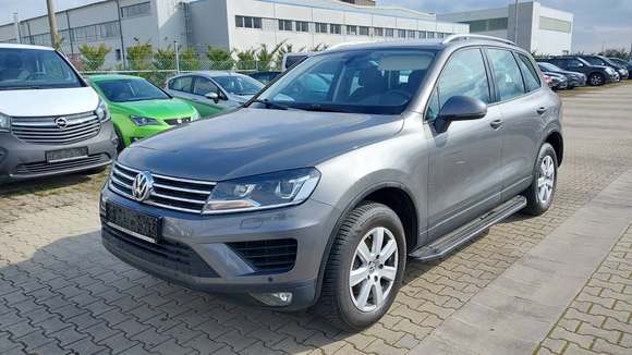 Pogled levo spredaj