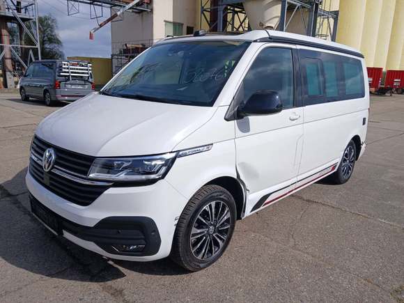 Pogled levo spredaj