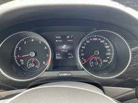 Вид на приборную панель