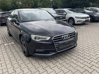 Skats no labās puses priekšā