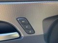 Vue des boutons de commande des sièges électriques