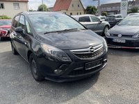 Pogled desno spredaj