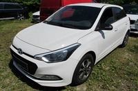 Pogled levo spredaj