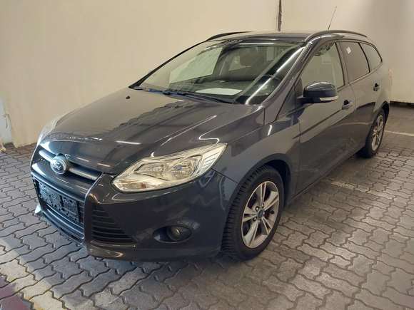 Pogled levo spredaj