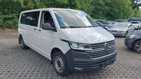 Вид спереди справа