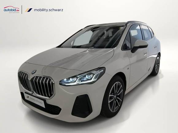Изглед отпред отляво