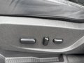 Vue des boutons de commande des sièges électriques