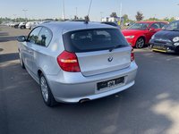 Pogled levo zadaj