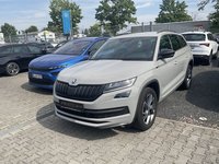 Skats no kreisās puses priekšā