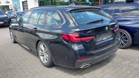 Вид сзади слева