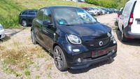 Вид спереди справа
