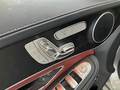 View of control buttons for electric seat adjustment