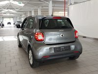 Pogled od pozadi levo