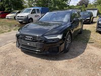 Skats no kreisās puses priekšā