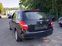 Vedere spate stânga