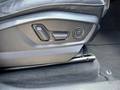 Vue des boutons de commande des sièges électriques
