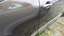 Traces de chocs sur le bord de la portière avant droite