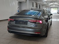 Изглед отзад отдясно