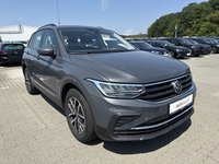 Вид спереди справа