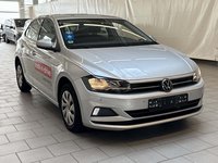 Вид спереди справа