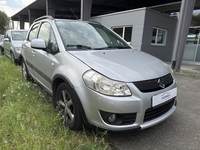 Pogled desno spredaj