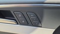 Vue des boutons de commande des sièges électriques