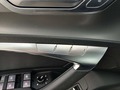 Vue des boutons de commande des sièges électriques