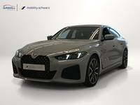 Pogled od napred levo