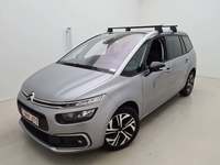 Вид спереди слева