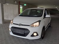 Pogled levo spredaj