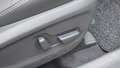 Vue des boutons de commande des sièges électriques