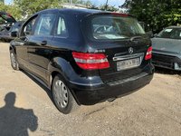 Вид сзади слева